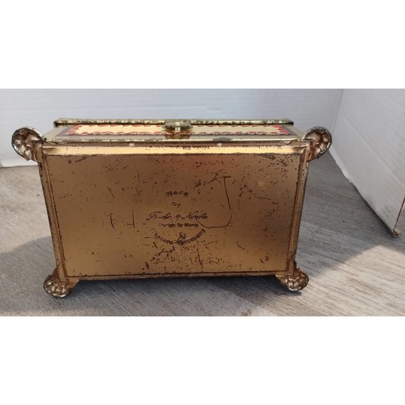 Vintage Fricke and Nacke Embossed Red & Gold Tin/Coin Bank, Western Germany - Picture 8 of 8